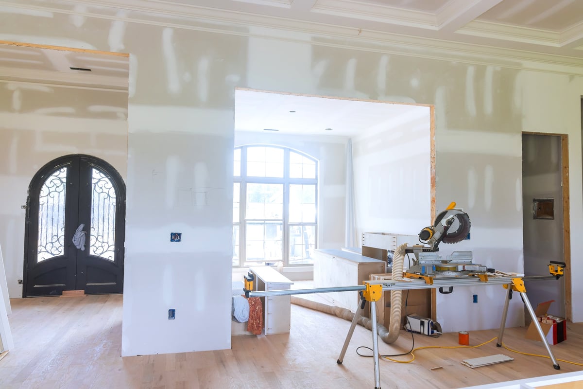 Living room preparation during a home renovation